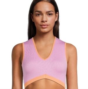 No Boundaries Juniors' Seamless Retro Plunge Bralette, Ribbed
